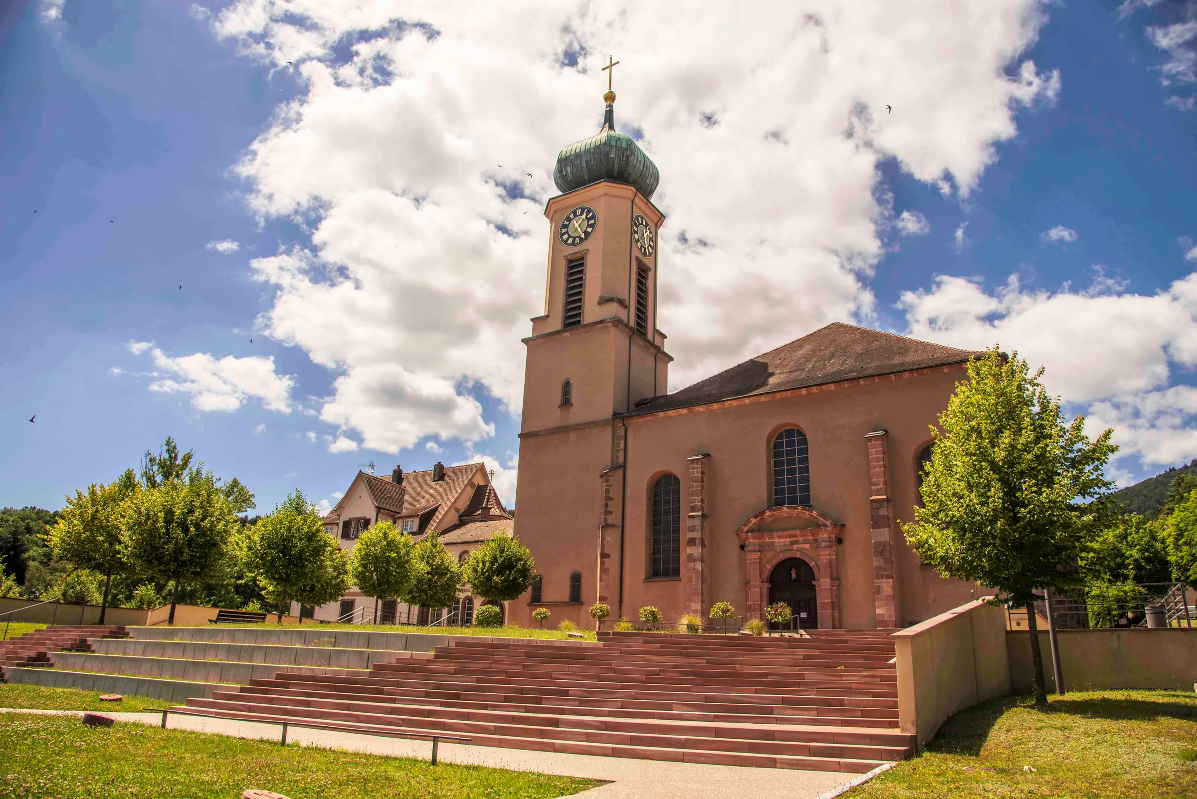 La Basilique Notre-Dame de Thierenbach